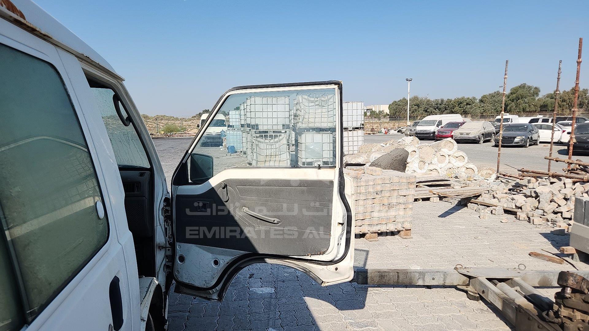 2010 MITSUBISHI L 300 VIN: JMYJNP13VAA700285