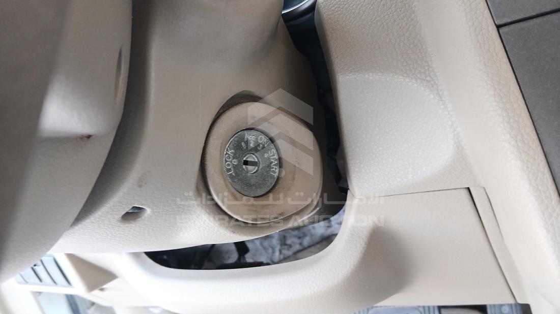 2012 Nissan Tiida — Keys — Photo 4