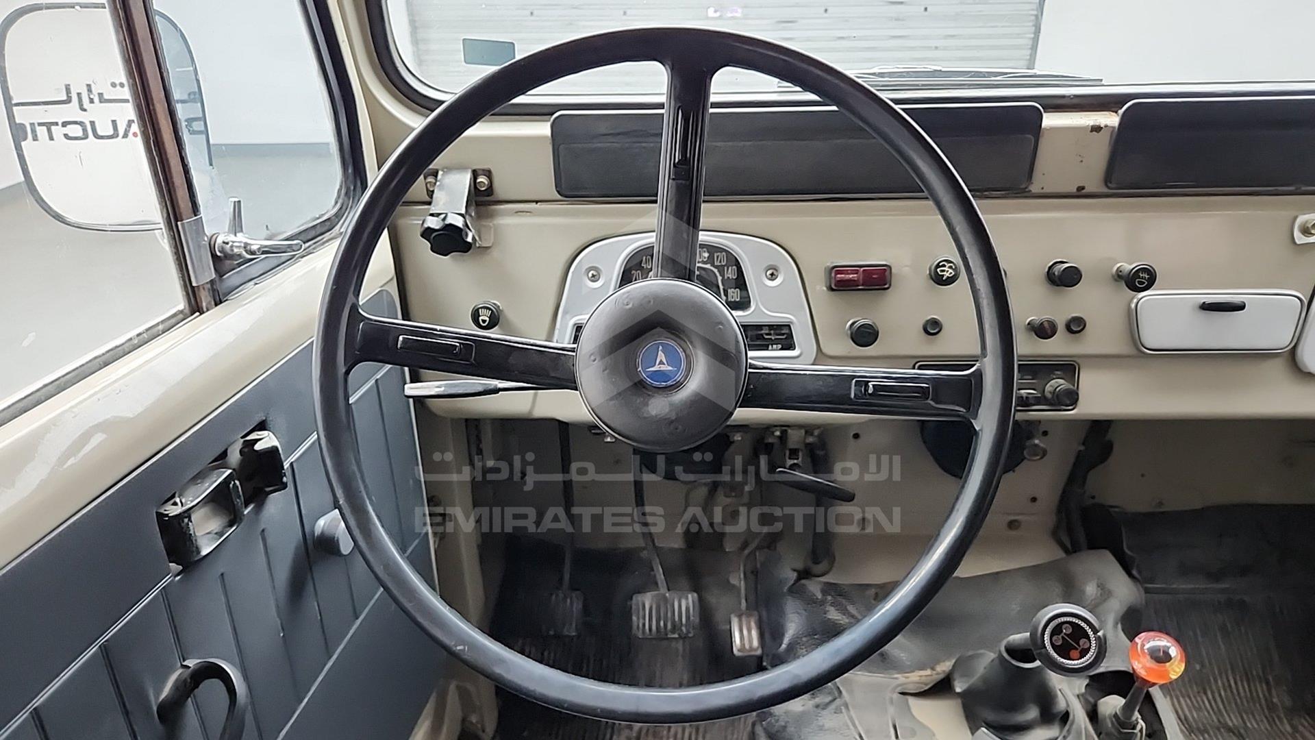 1976 TOYOTA LAND CRUISER VIN: FJ4355167