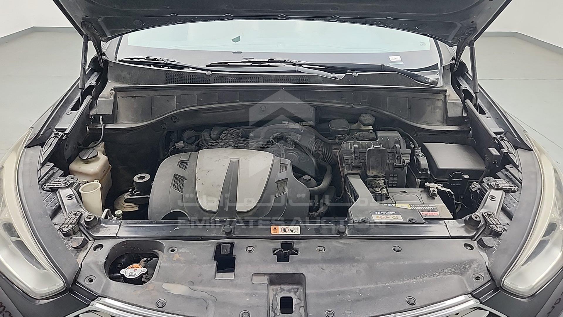 2014 HYUNDAI SANTA FE VIN: KMHSN81E5EU030447