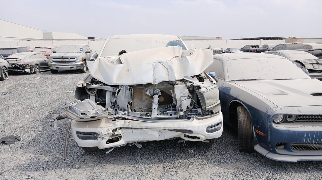 دودج رام 2021 — الزاوية الأمامية بالكامل — صورة 1