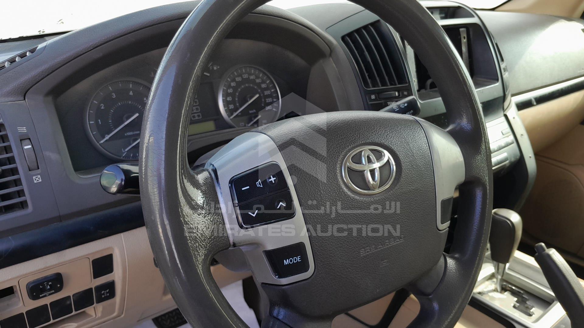 2014 TOYOTA LAND CRUISER VIN: JTMDU09J0E4094446