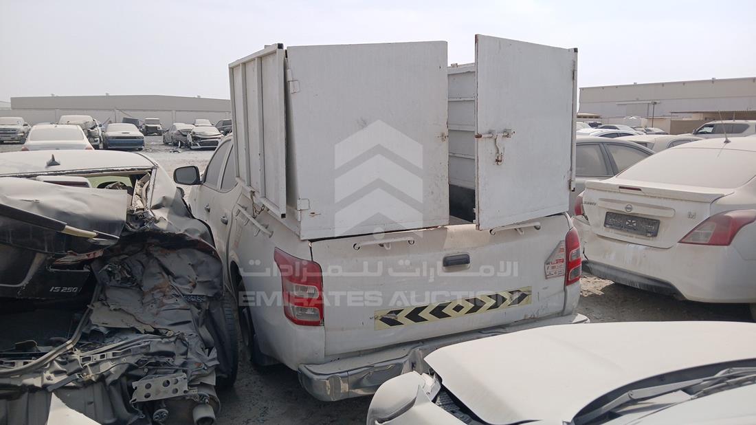 2016 Mitsubishi L 200 — Rear Left Angle — Photo 6