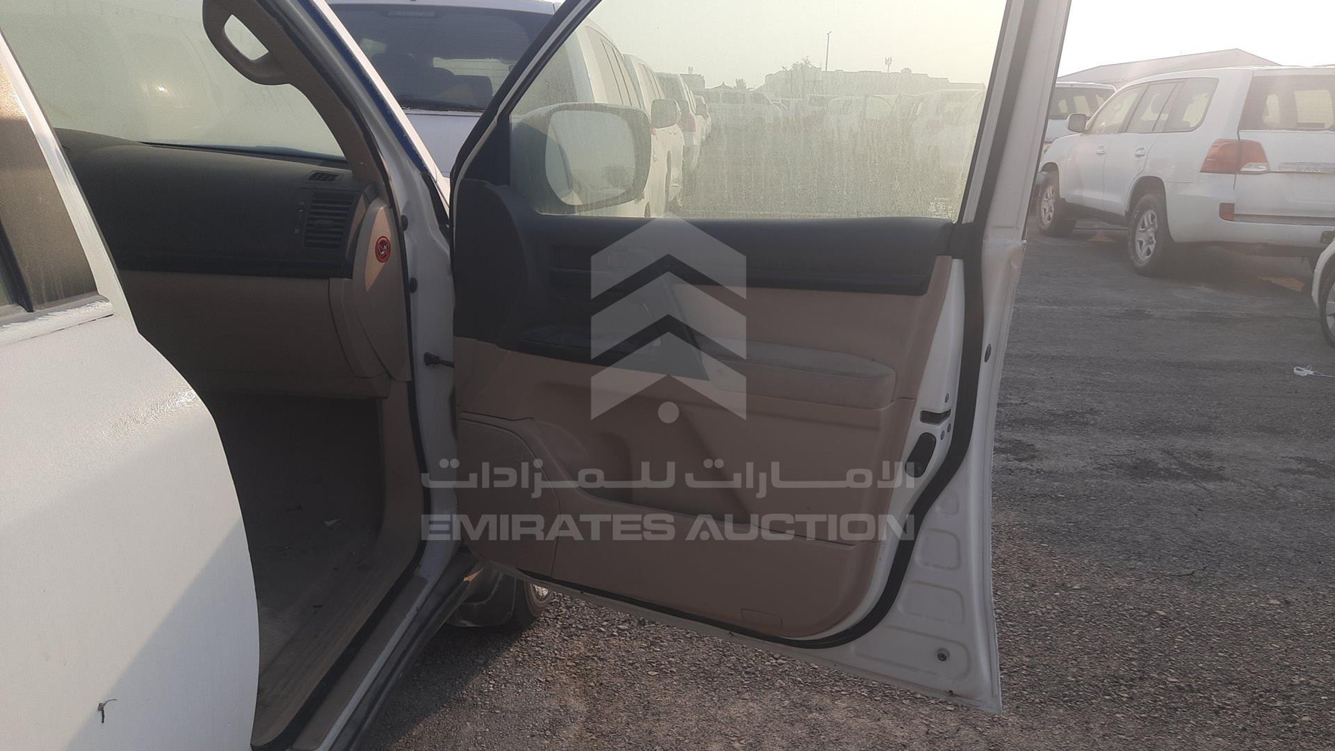 2013 TOYOTA LAND CRUISER VIN: JTMDU09J9D5065732