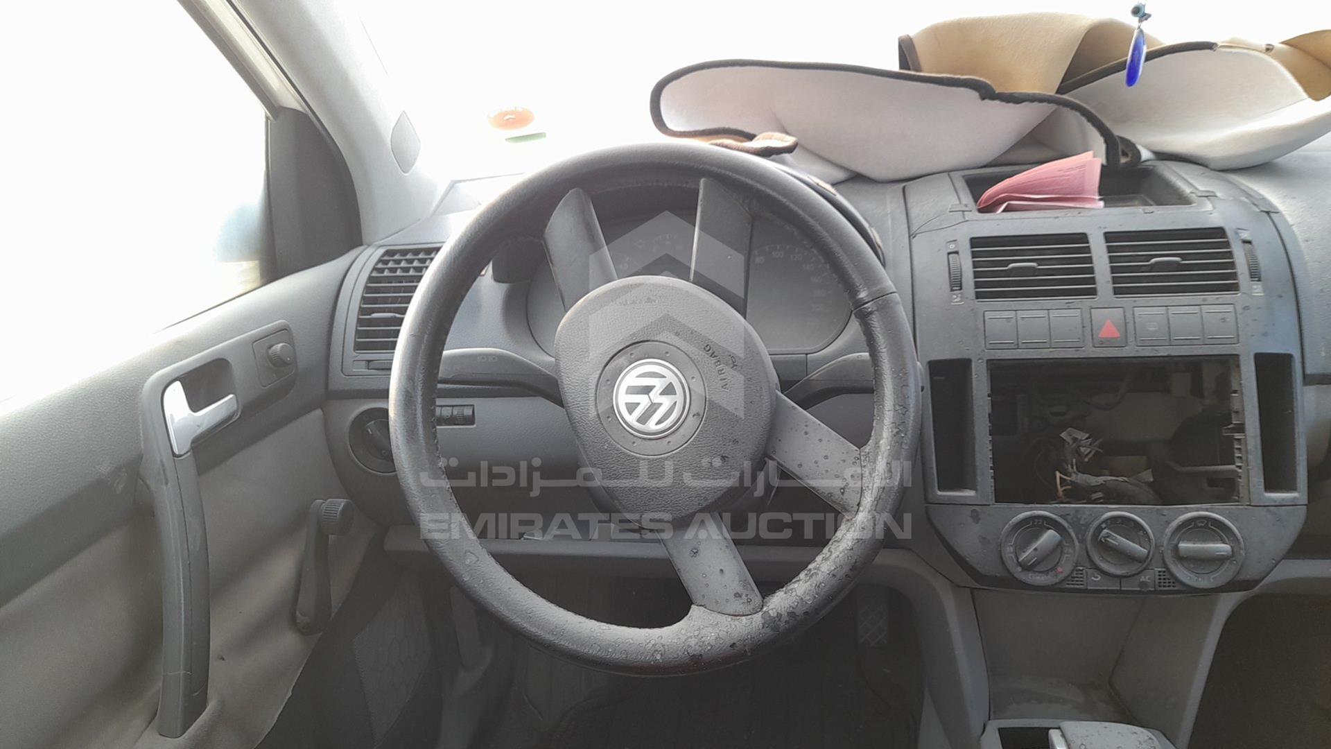 2005 VOLKSWAGEN POLO VIN: WVWAF19N85Y031335