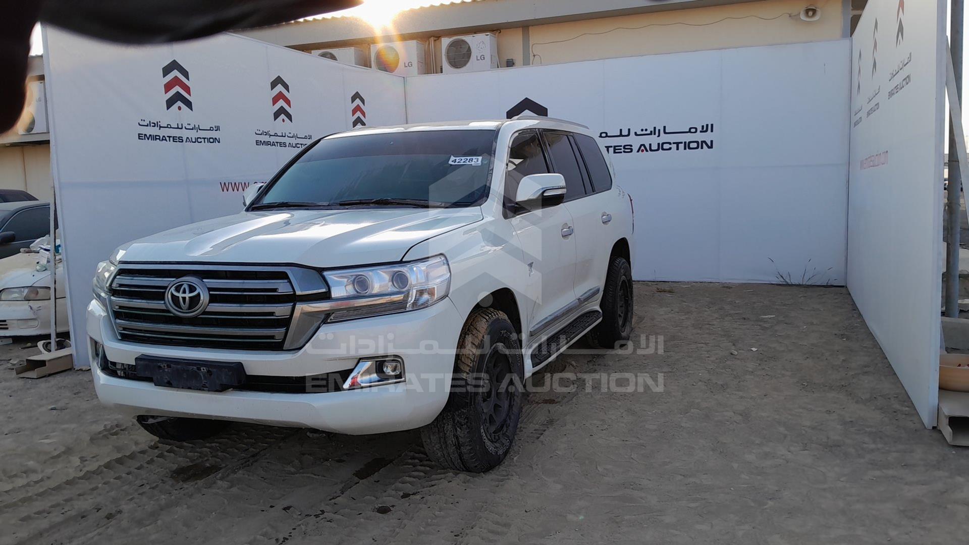2010 TOYOTA LAND CRUISER VIN: JTMHT09J8A5066676