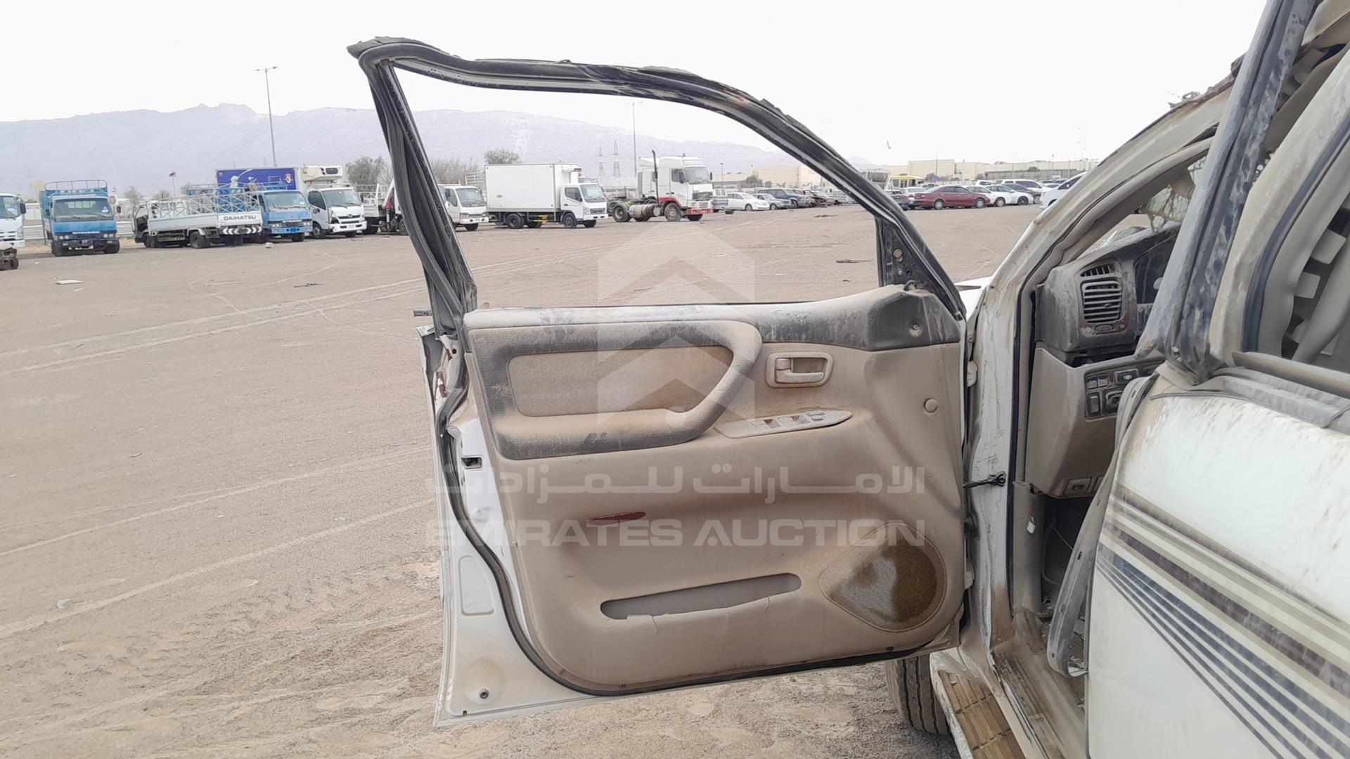 2007 TOYOTA LAND CRUISER VIN: JTEHJ09J875167419