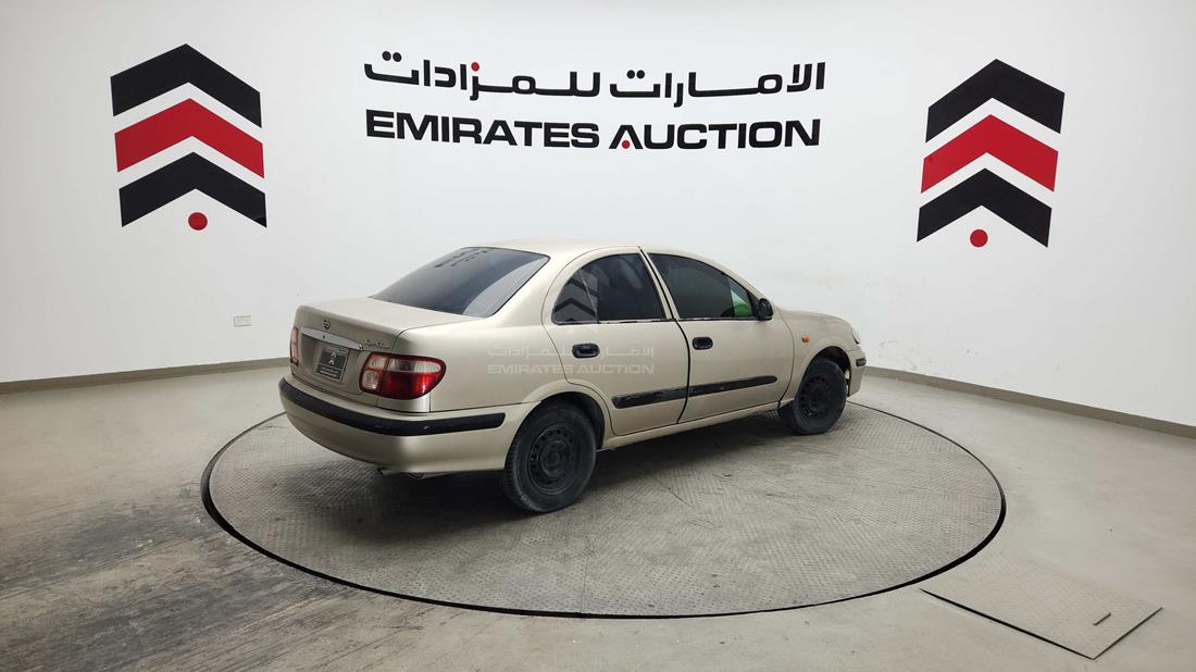 نيسان صني 2002 — الزاوية الخلفية اليمنى — صورة 9