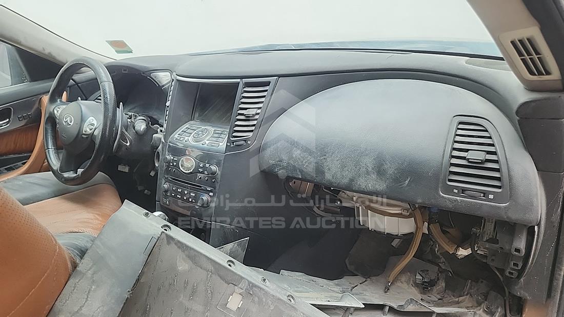 2009 Infiniti FX 50 — Front Right Passenger Dashboard View — Photo 19