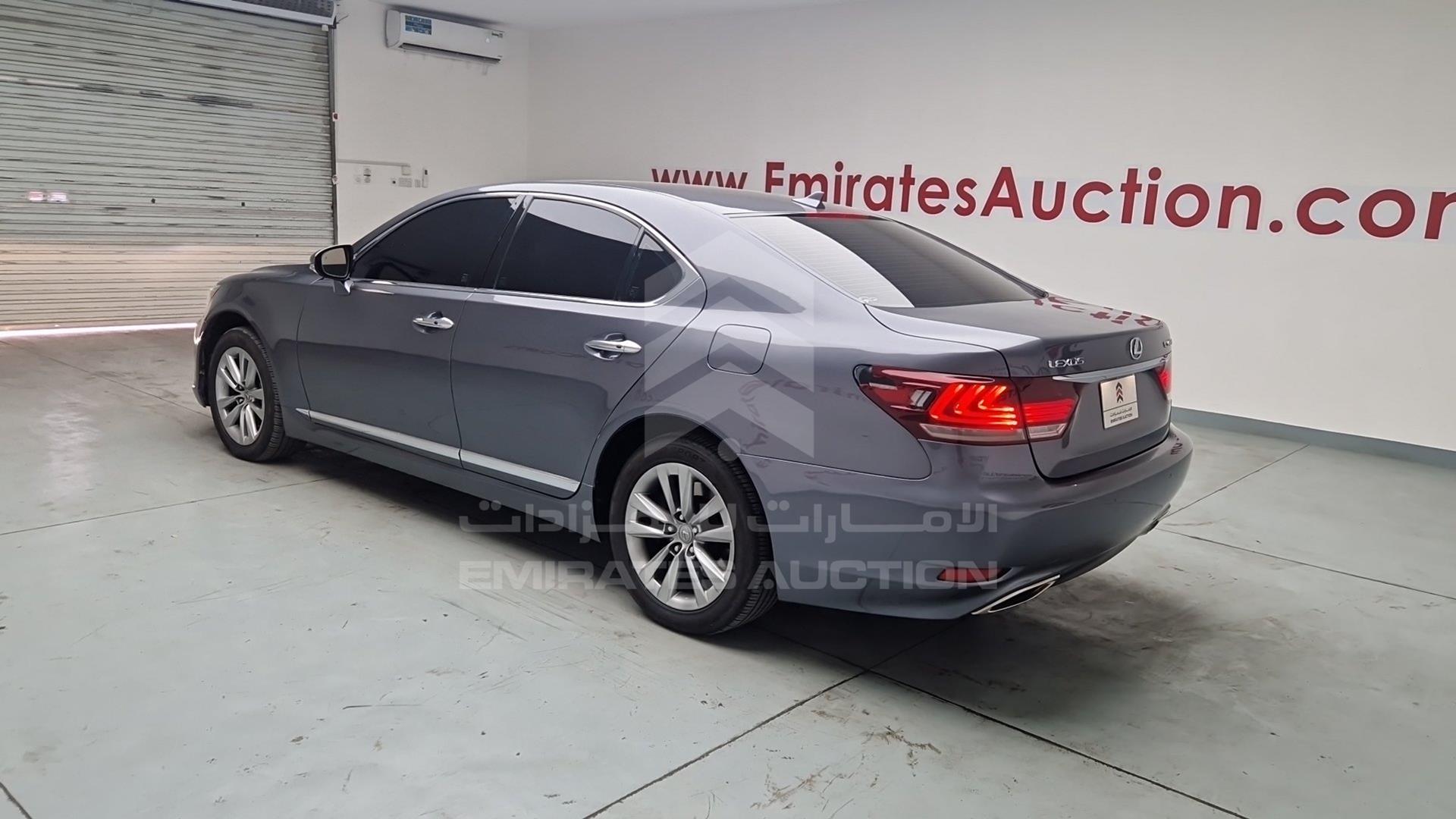 2013 LEXUS LS 460 VIN: JTHCL1EFXD5016138