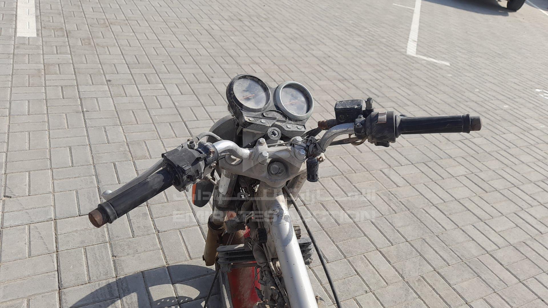 0 HONDA MOTORBIKE VIN: 9C2MC35007R300660