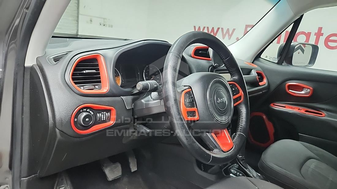 2016 Jeep RENEGADE — Front Left Driver Dashboard View — Photo 11