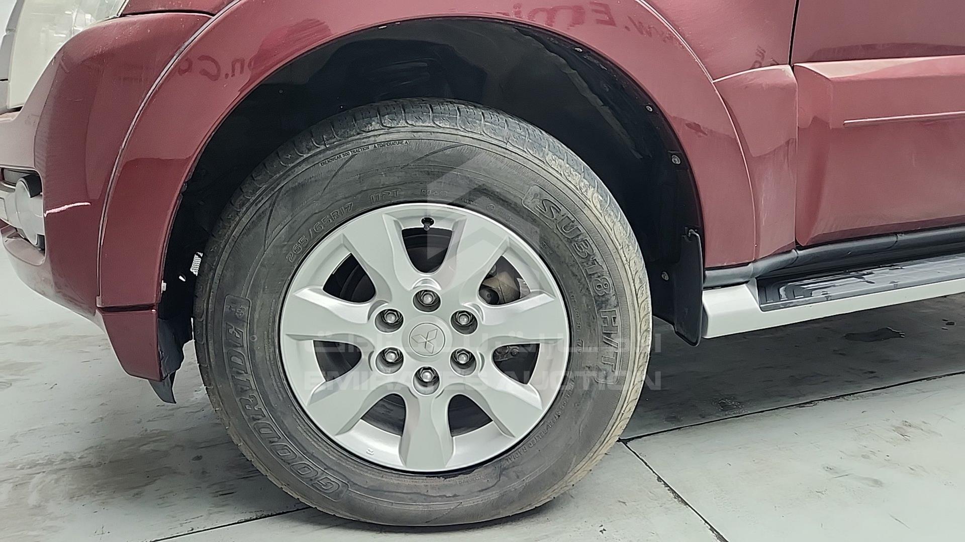 2016 MITSUBISHI PAJERO VIN: JMYMRV85WGJ724215