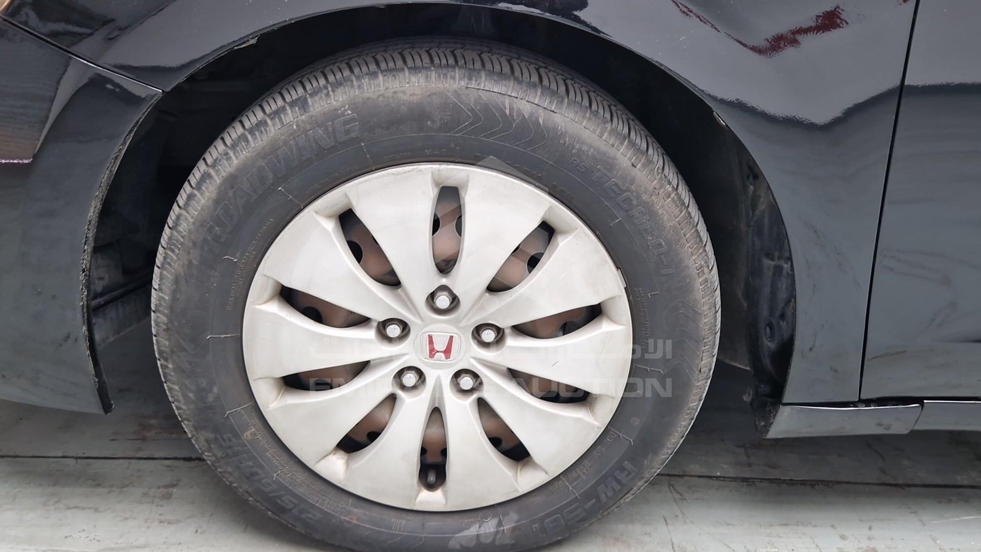 2009 HONDA ACCORD VIN: JHMCP26399C405533