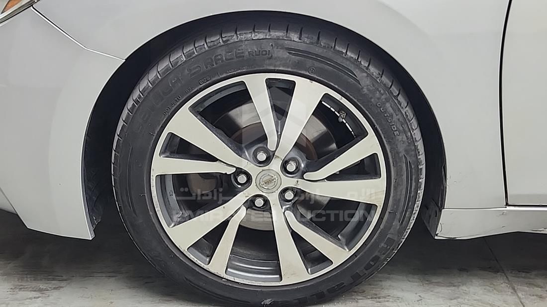 2016 Nissan Maxima — Front Left Tyre — Photo 33