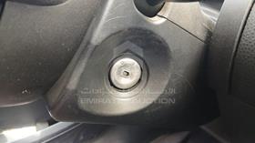 2012 Ford Figo — Keys — Photo 4 — Thumbnail
