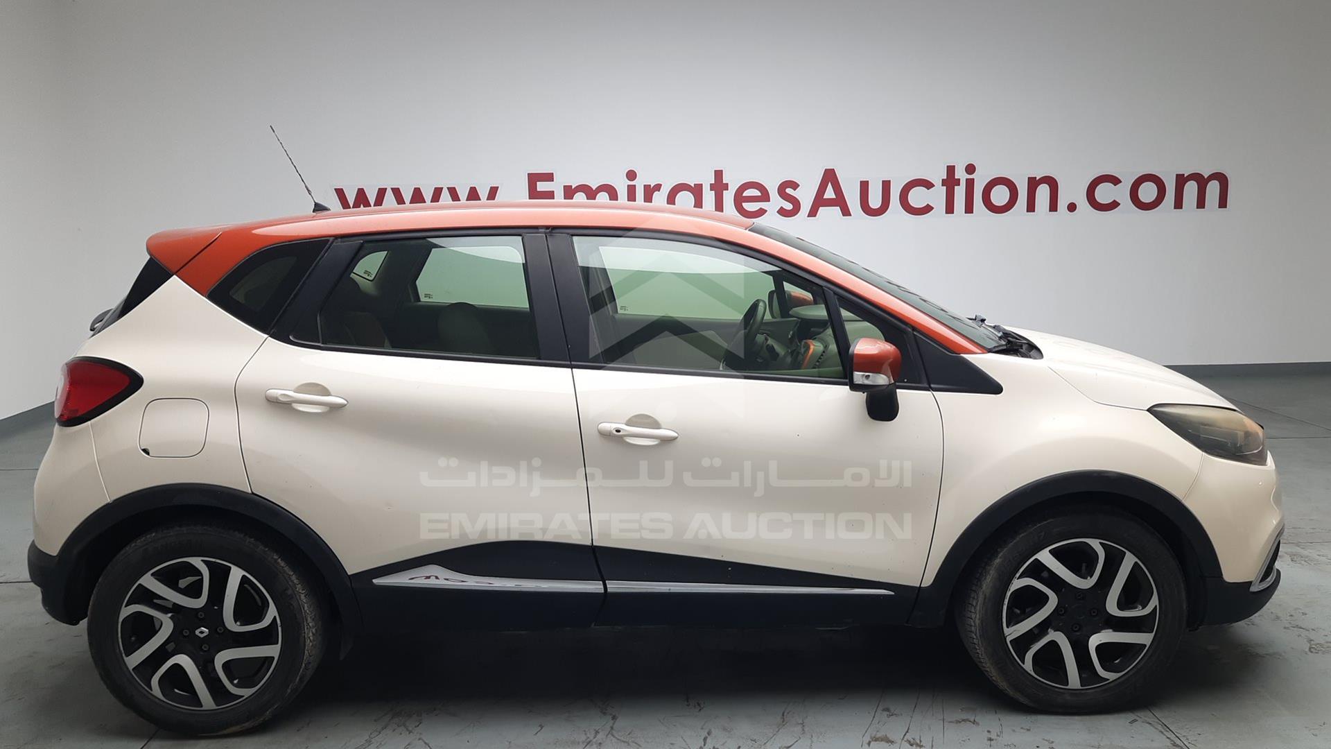 2015 RENAULT CAPTUR VIN: VF12RRHEXFW528782