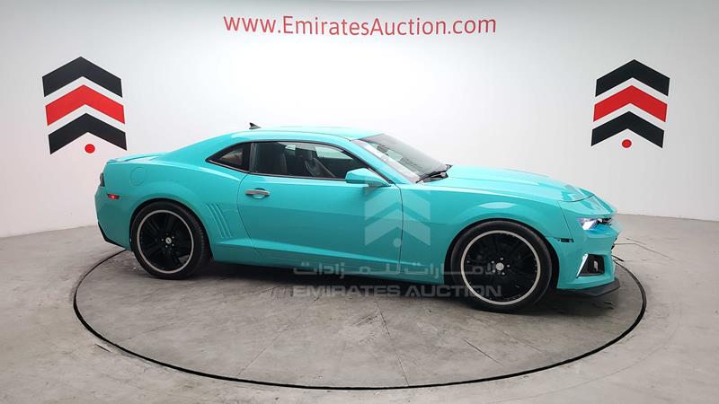 2G1FB1EV4A9210812 Auction: EmiratesAuction Lot: 405395 2G1FB1EV4A9210812 Chevrolet Camaro 2010 BLUE Photo 14