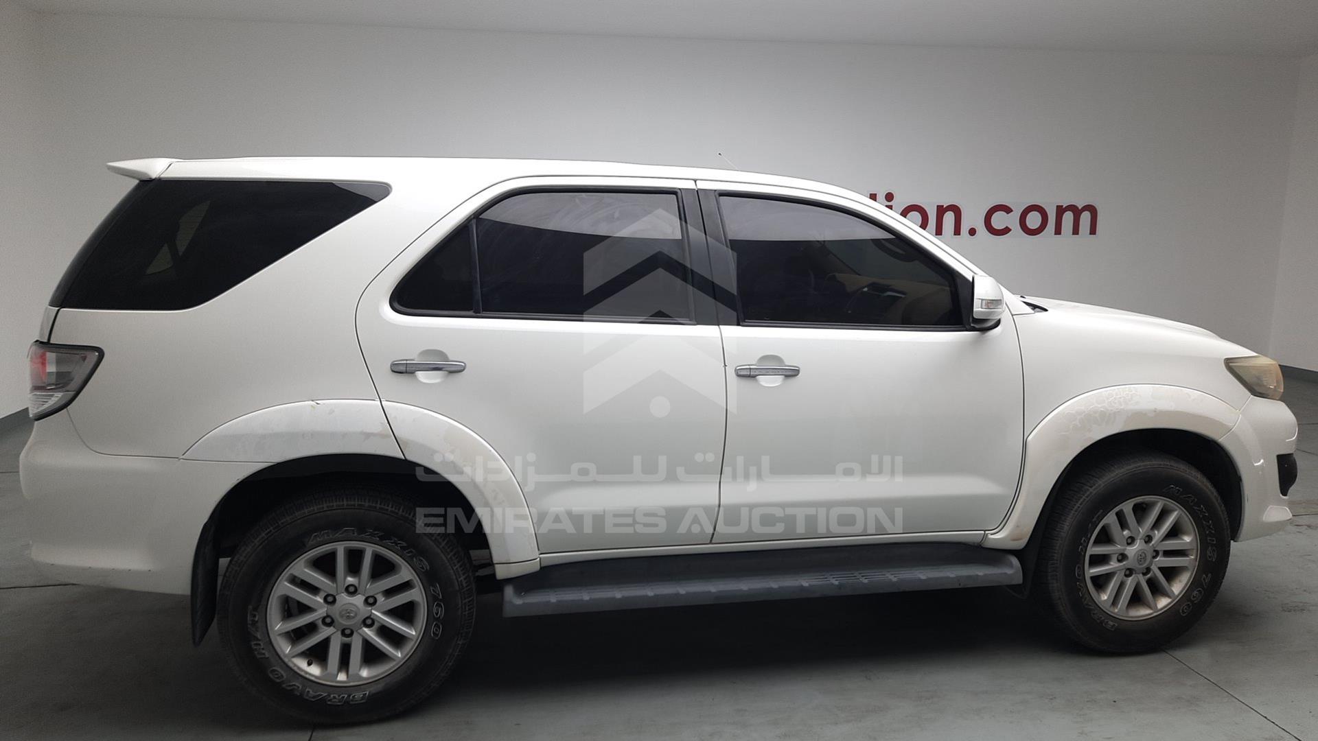 2013 TOYOTA FORTUNER VIN: MHFYX59G3D8037695
