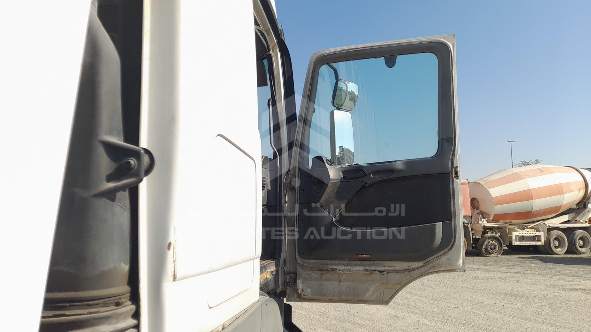 2008 MERCEDES ACTROS VIN: WDAKHCAAX8L280324
