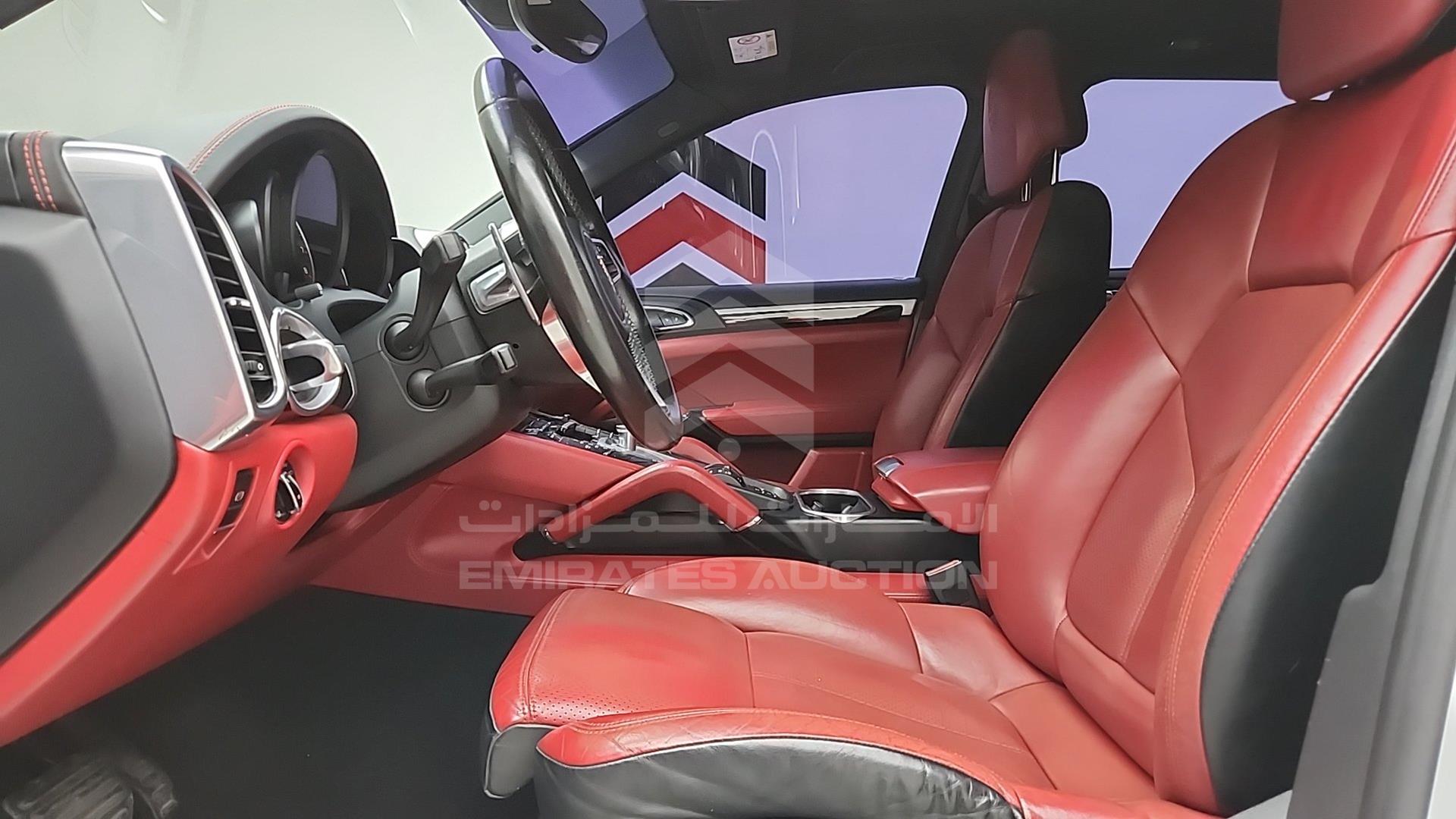 2016 PORSCHE CAYENNE VIN: WP1ZZZ92ZGLA03325