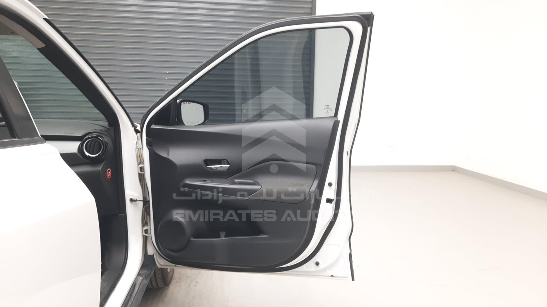 2018 NISSAN KICKS VIN: 3N1CP5C99JL495452