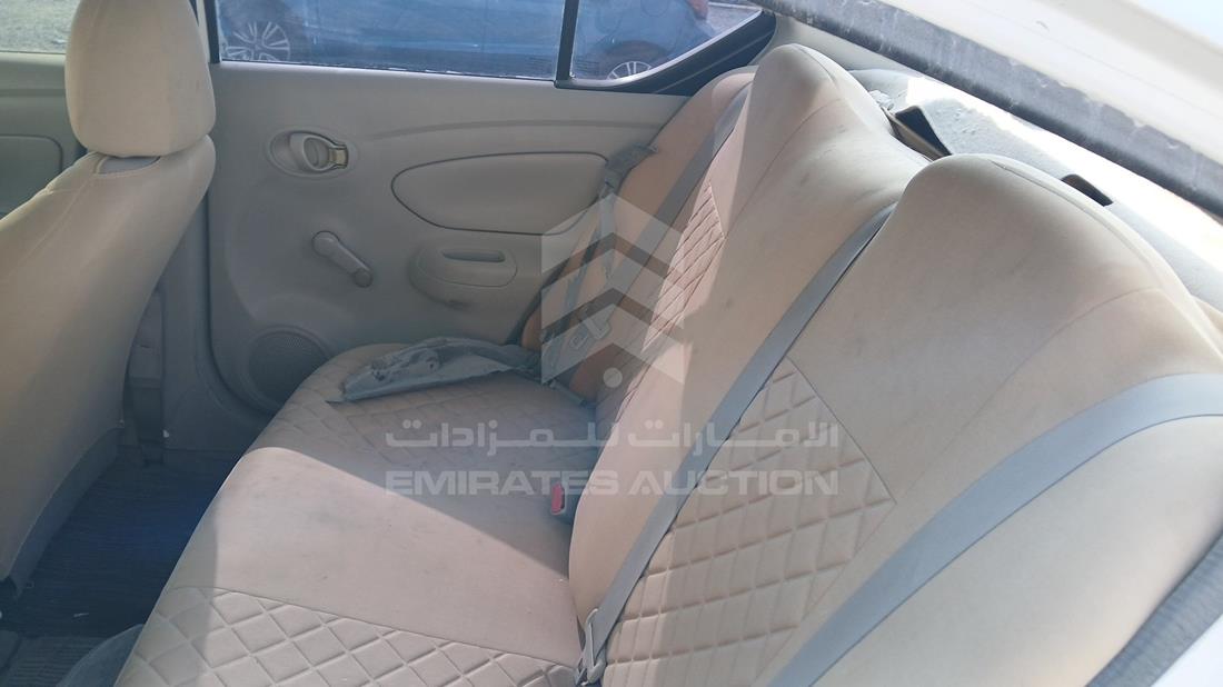 نيسان صني 2018 — زاوية الراكب الخلفي اليمنى — صورة 21