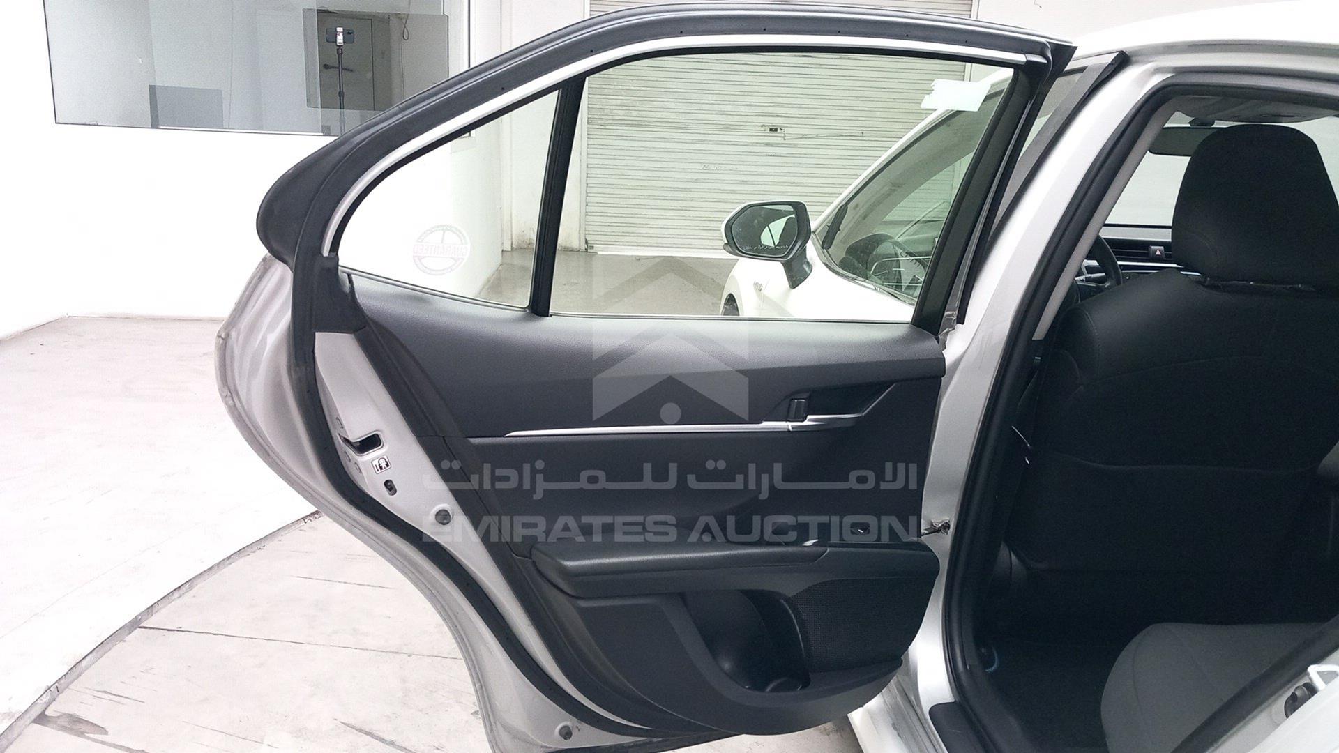 2019 TOYOTA CAMRY VIN: JTNB29HK9K3023108