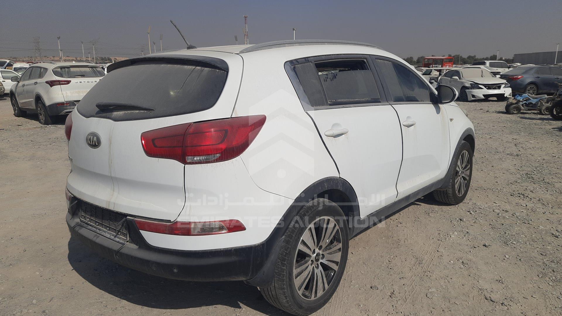 2016 KIA SPORTAGE VIN: U5YPB81A8GL730667