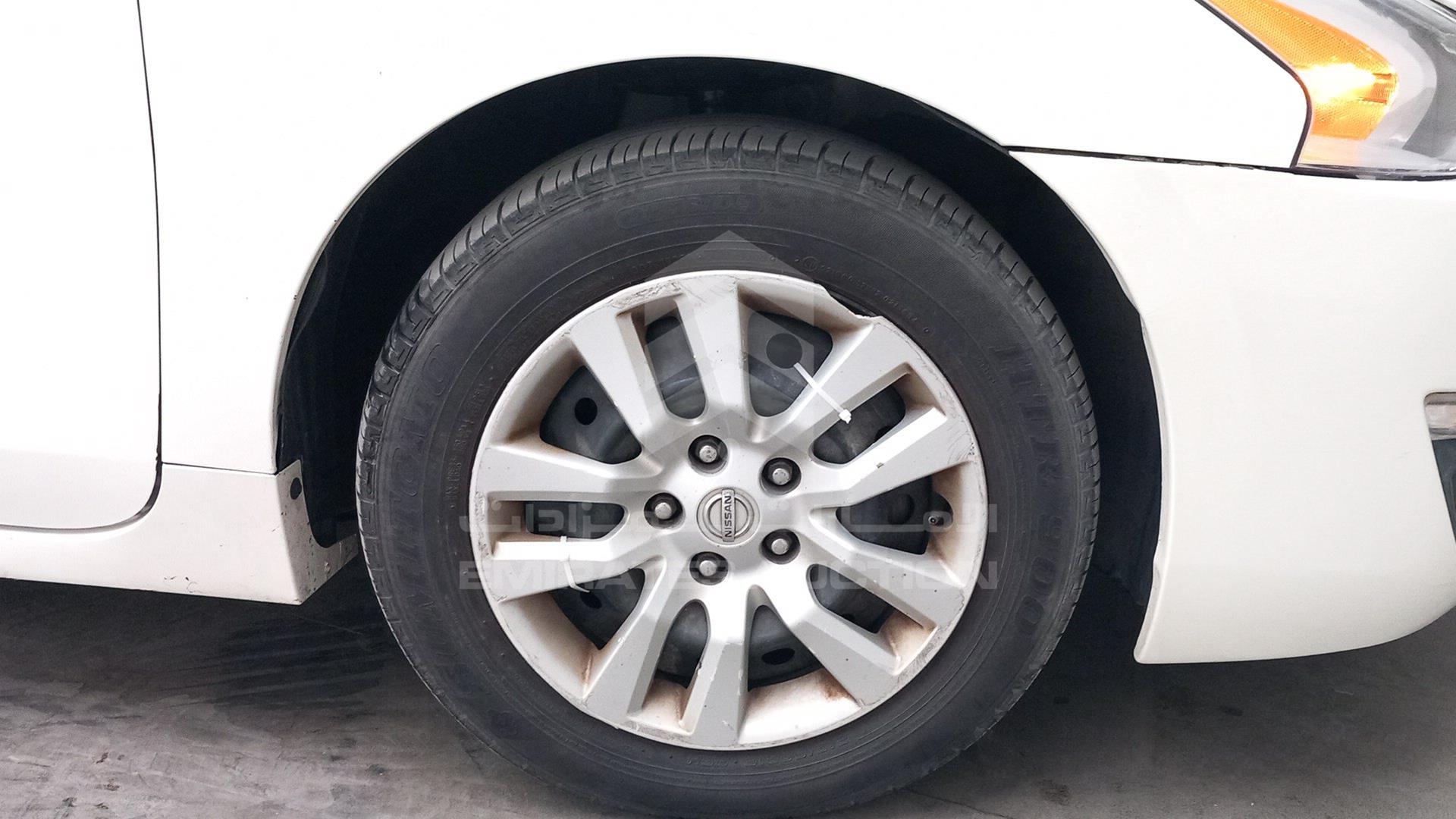 2013 NISSAN ALTIMA VIN: 1N4AL3A95DC137567