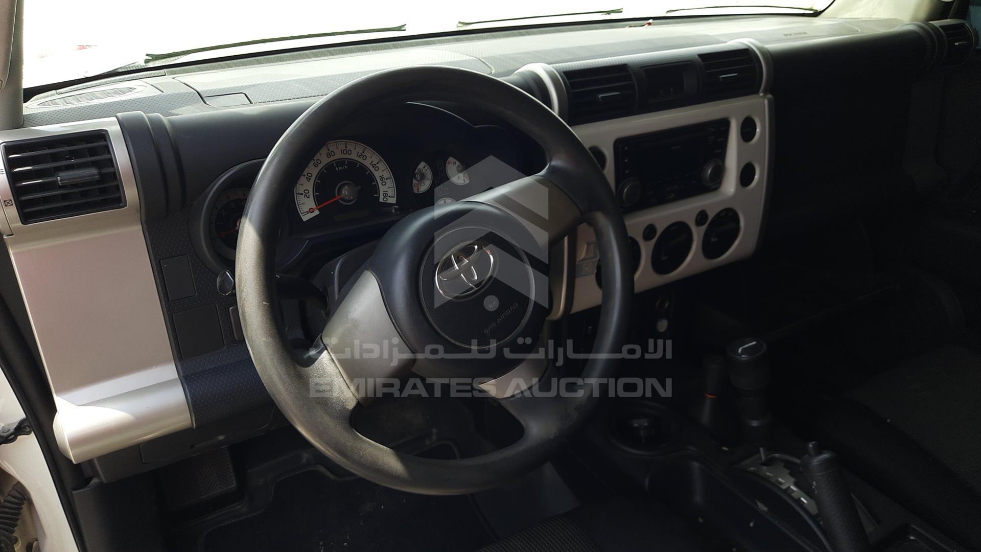 2013 TOYOTA FJ CRUISER VIN: JTEBU11FXDK171639