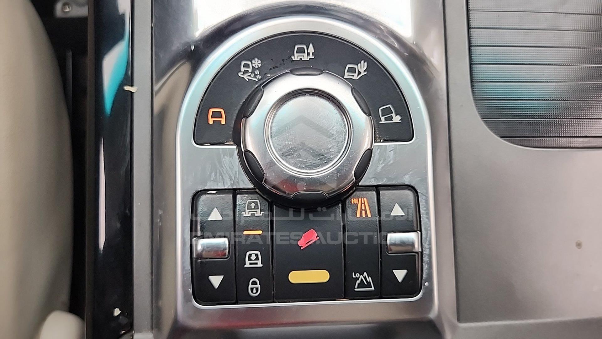 2010 RANGE ROVER VOGUE VIN: SALLMAME4AA317299