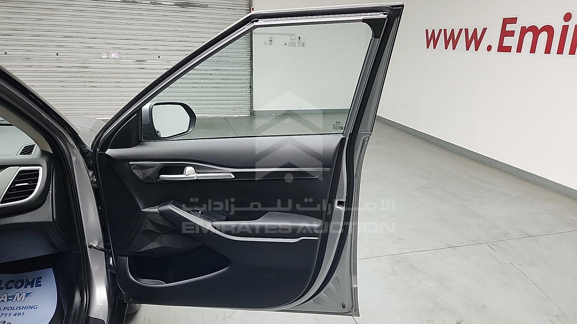 2020 KIA SELTOS VIN: MZBEP814XLN113827
