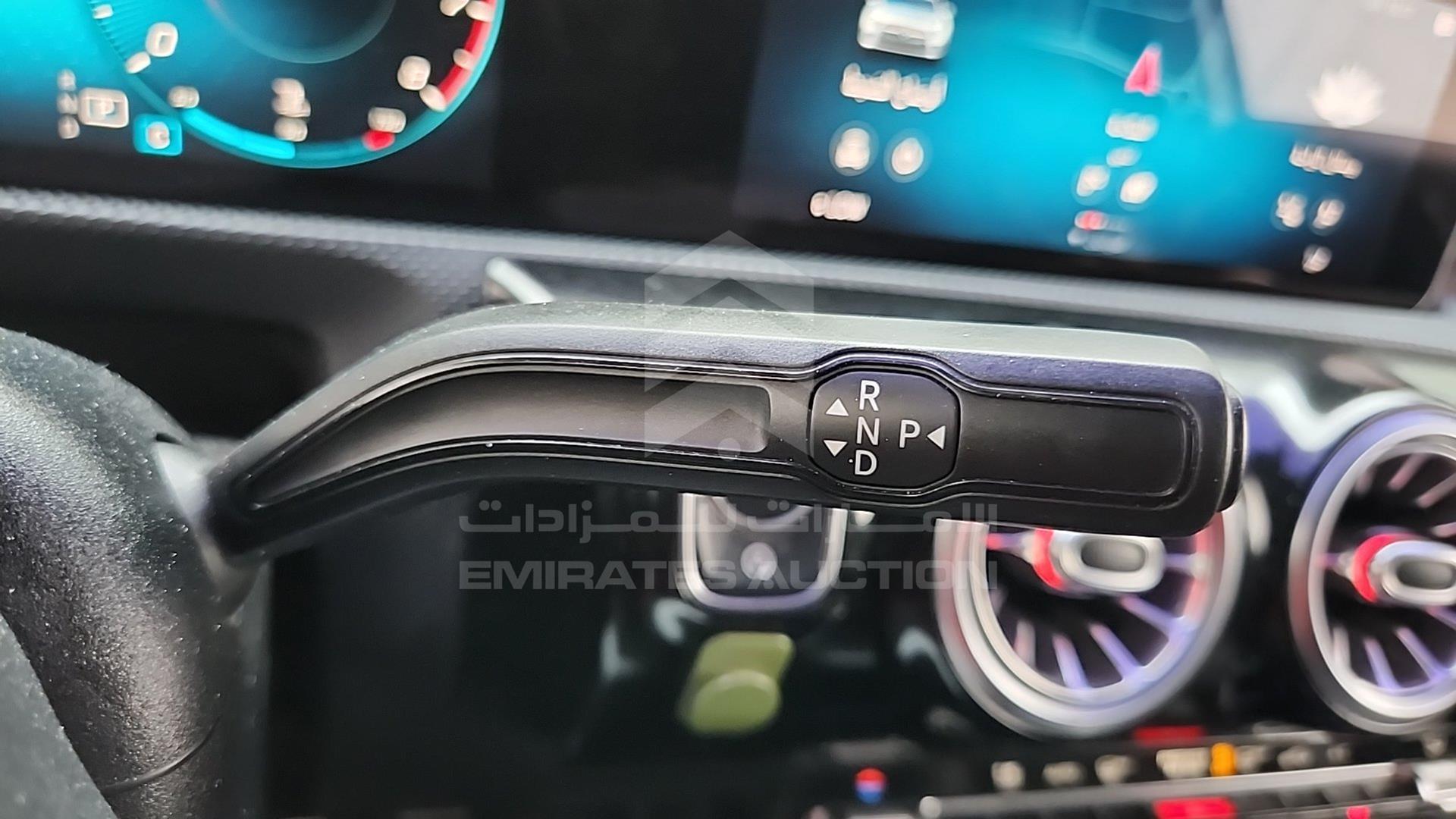 2018 MERCEDES A 250 VIN: WDD3F4GB8JJ015213