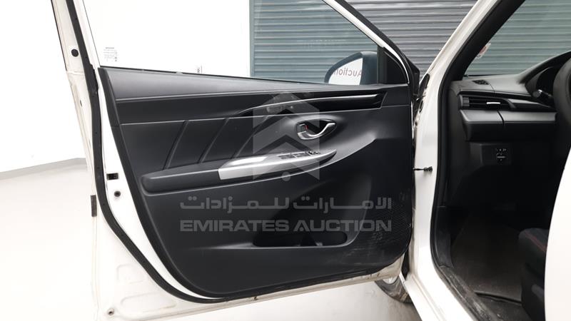 MR2KT9F37F1131766 Auction: EmiratesAuction Lot: 404945 MR2KT9F37F1131766 Toyota Yaris 2015 WHITE Photo 12