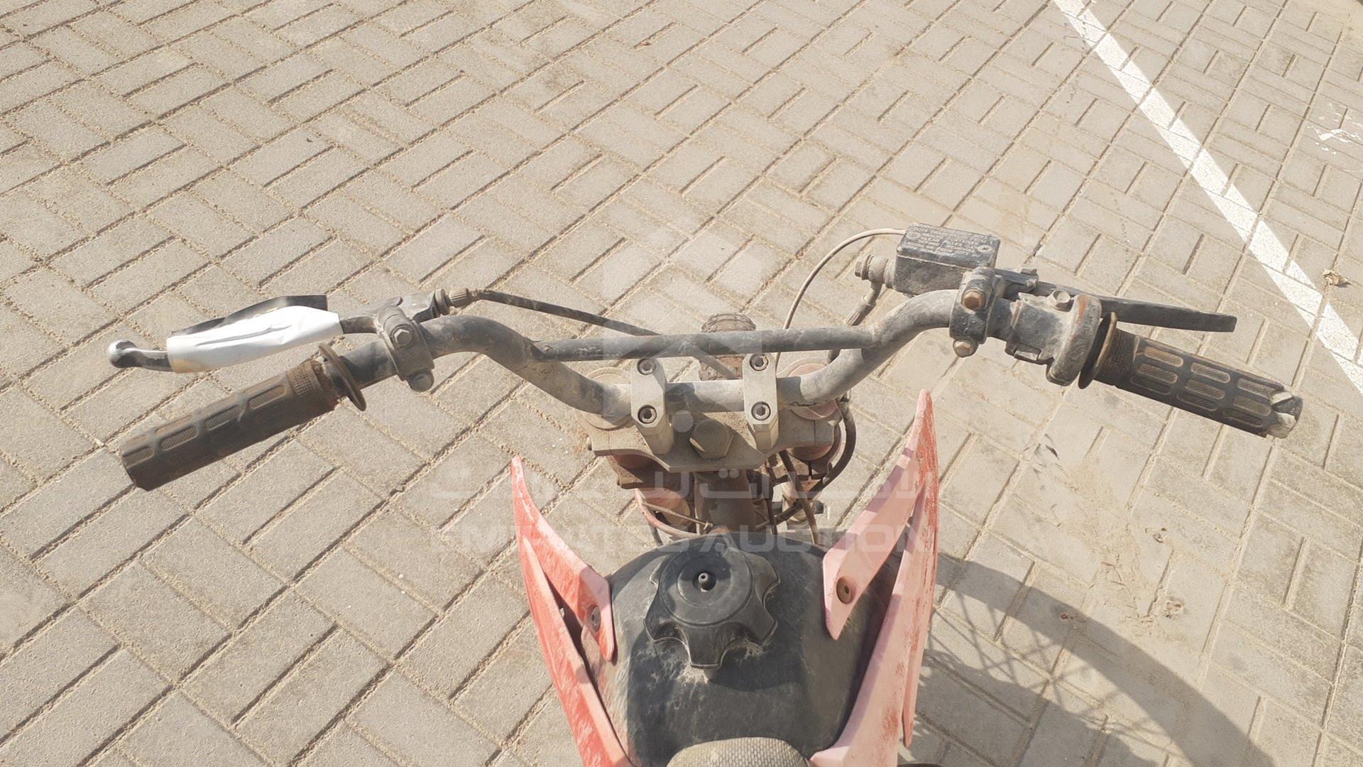 0 MOTORBIKE OFF ROAD VIN: LSD713E2017120038