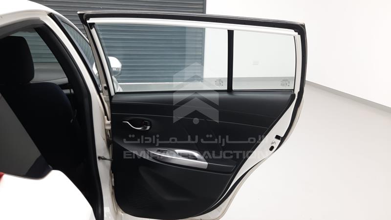 MR2KT9F37F1131766 Auction: EmiratesAuction Lot: 404945 MR2KT9F37F1131766 Toyota Yaris 2015 WHITE Photo 26