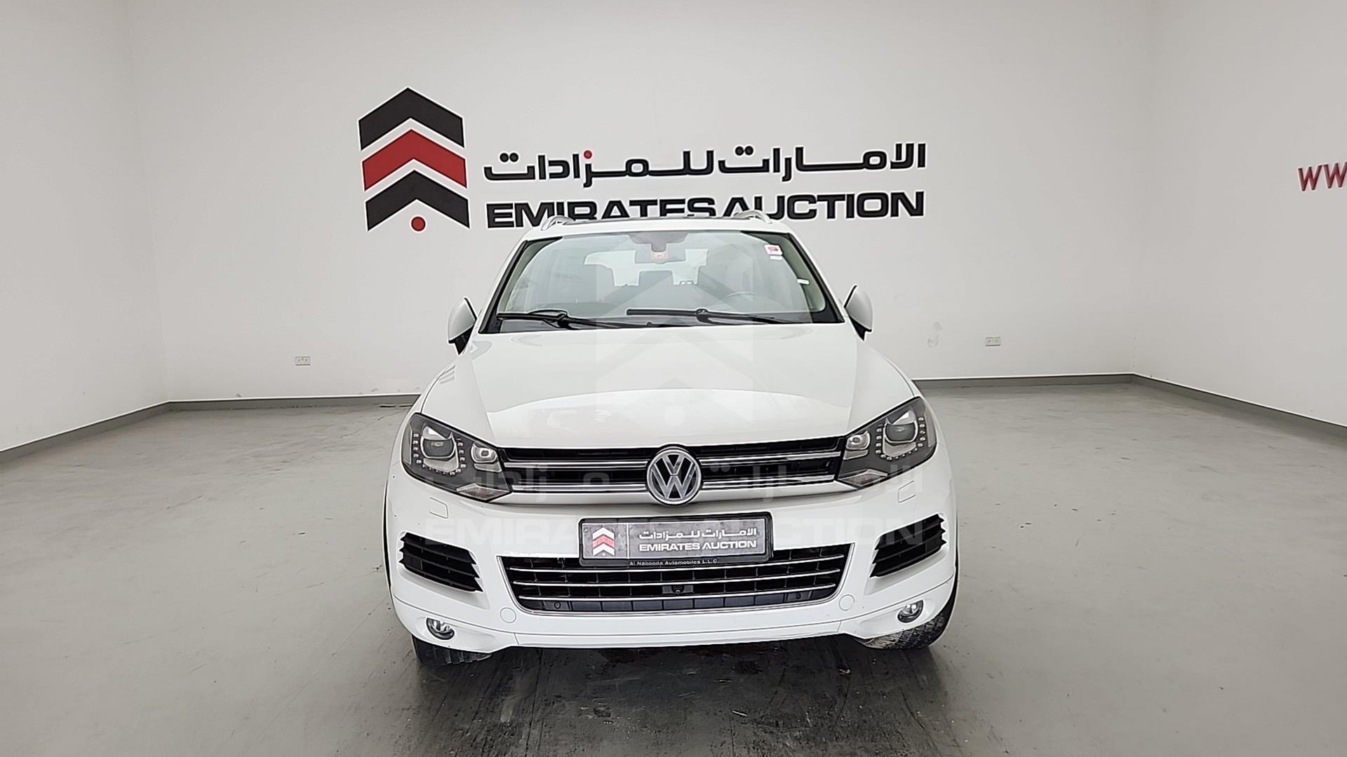 2014 VOLKSWAGEN TOUAREG VIN: WVGBC2BP3ED000124