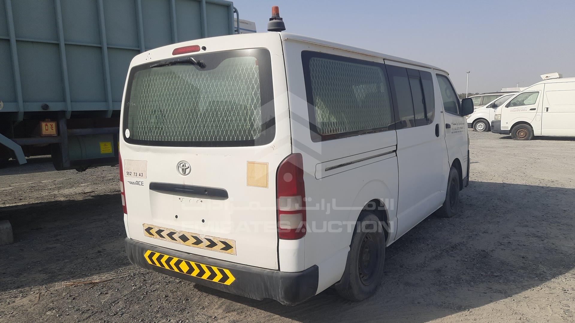 2009 TOYOTA HIACE VIN: JTFHX02P890040579