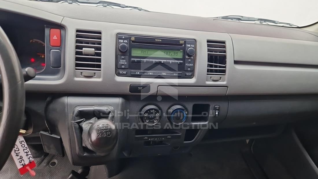 2013 Toyota Hiace — Entertainment Systems & Camera Monitor & Navigation — Photo 17