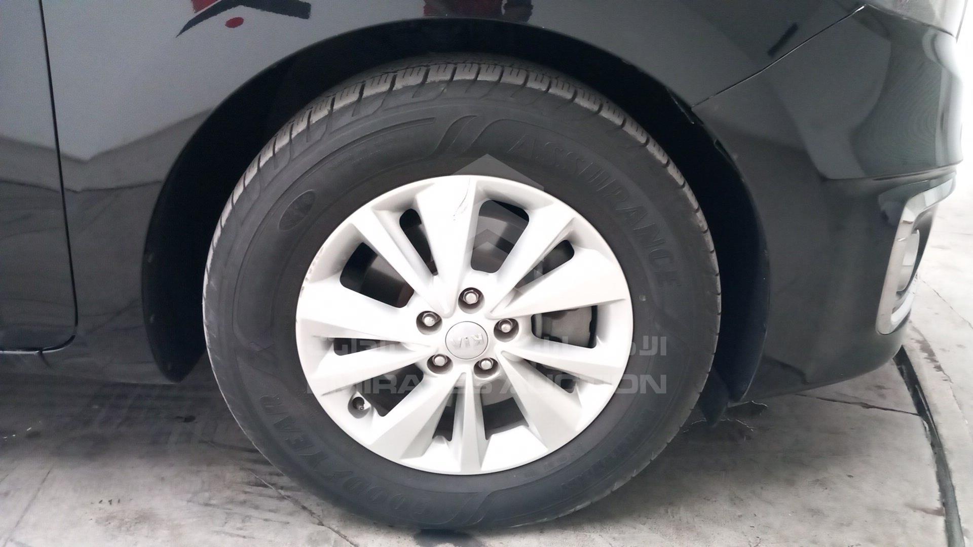 2017 KIA SEDONA VIN: KNDMB5C19H6248740