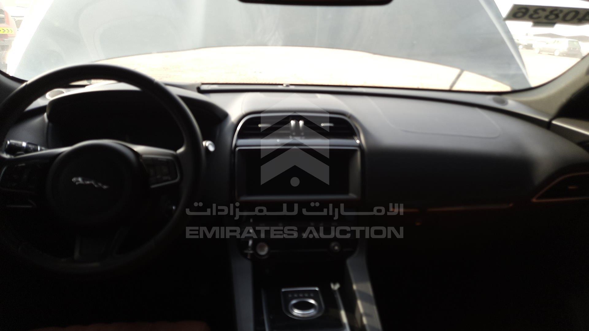 2017 JAGUAR F-PACE VIN: SADCA2BV8HA091687