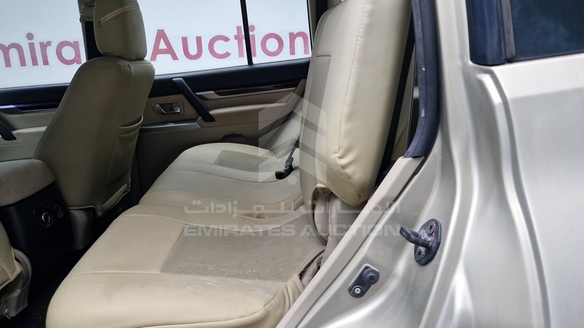 2013 MITSUBISHI PAJERO VIN: JMYLRV95WDJ704393