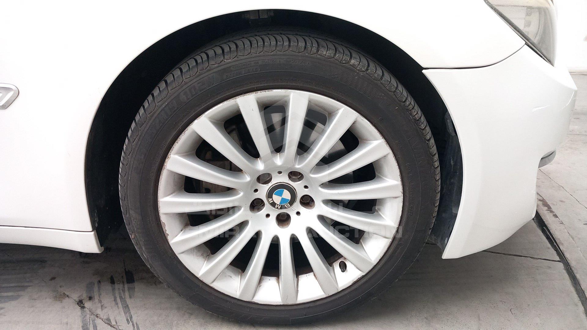 2014 BMW 730 VIN: WBAYE2102ED309335