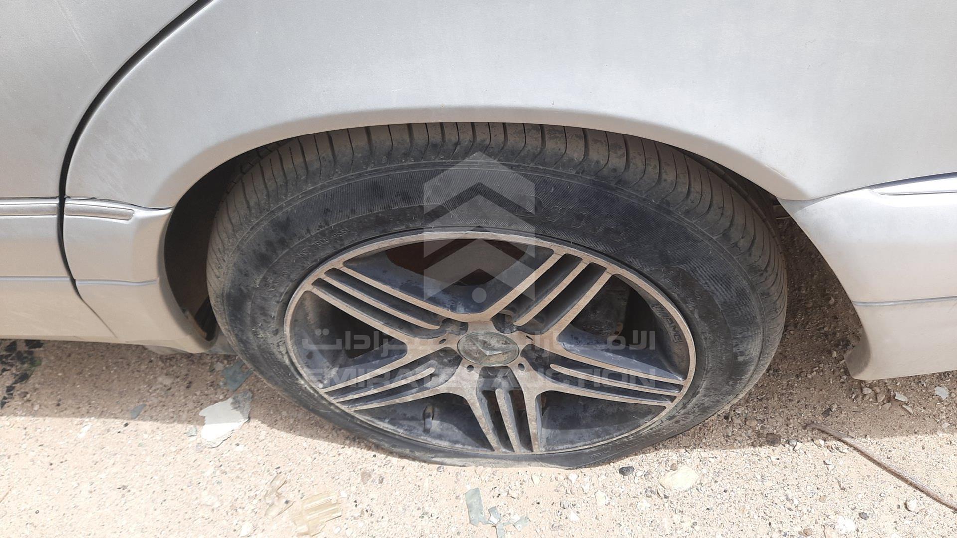 0 MERCEDES --- VIN: WDB1400511A326422