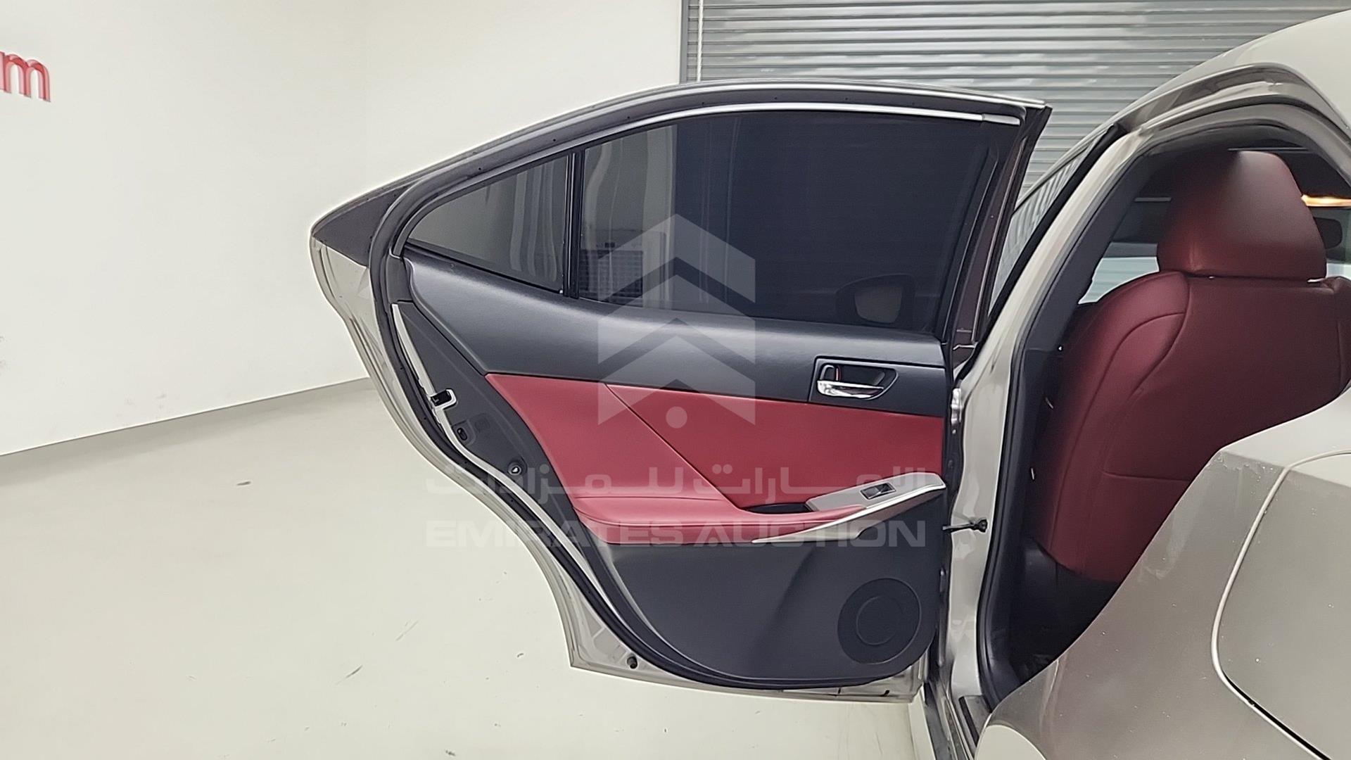 2016 LEXUS IS300 VIN: JTHCM1D23G5013307