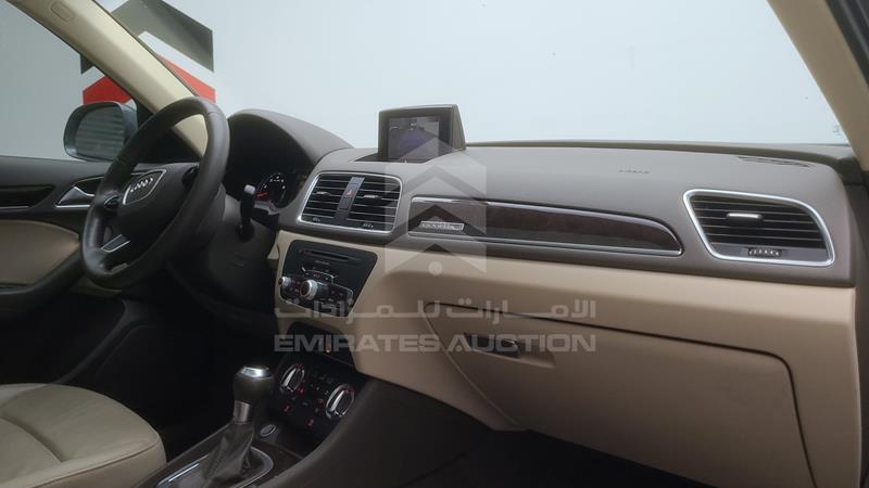 WA1DFAFS0FR001758 Auction: EmiratesAuction Lot: 409009 WA1DFAFS0FR001758 Audi Q3 2015 GREY Photo 38