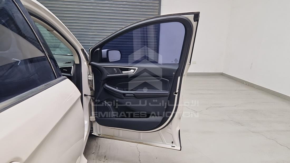 فورد ايدج 2016 — الباب الأمامي الأيمن — صورة 30