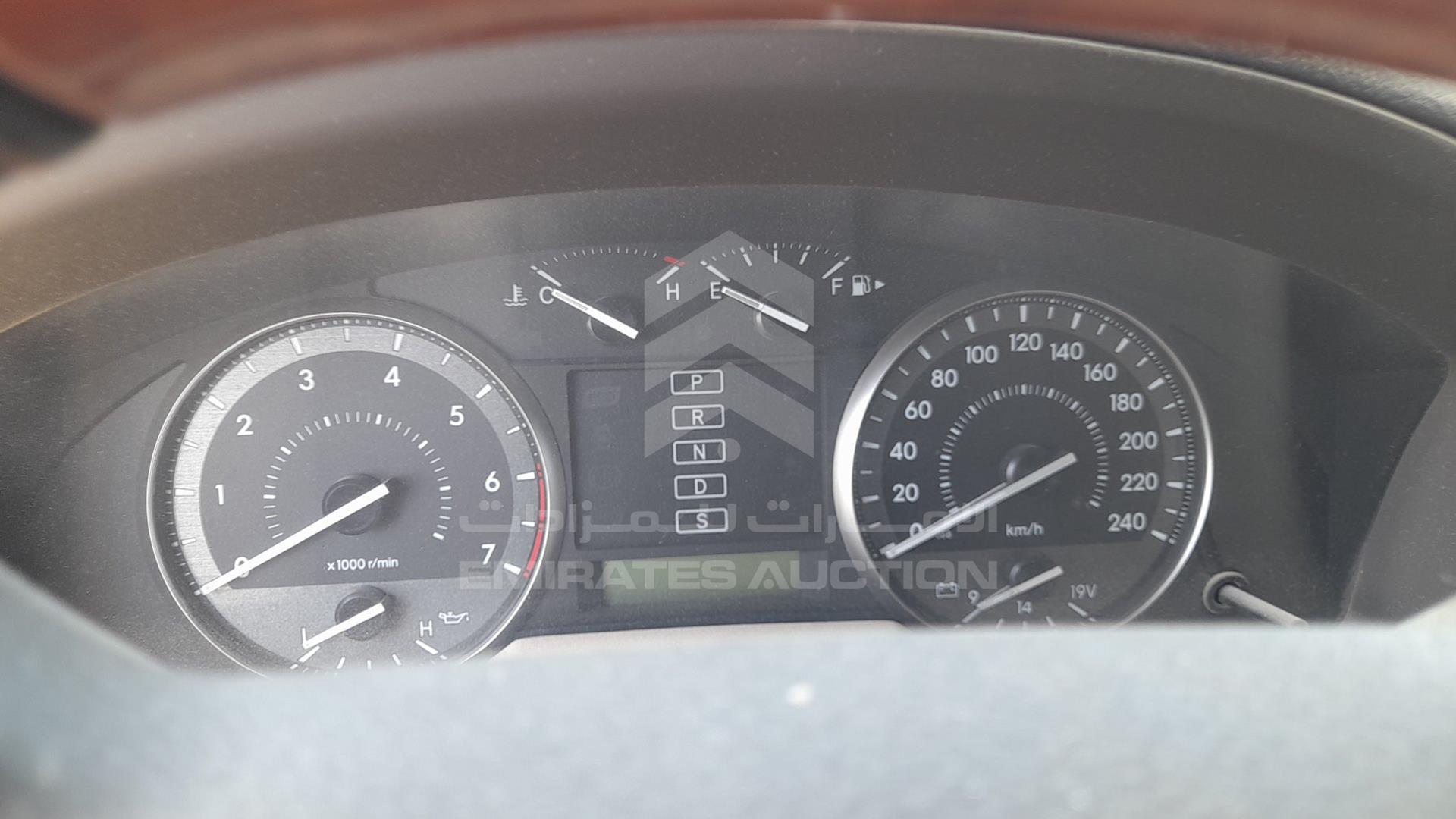 2015 TOYOTA LAND CRUISER VIN: JTMHU09J3F5102245