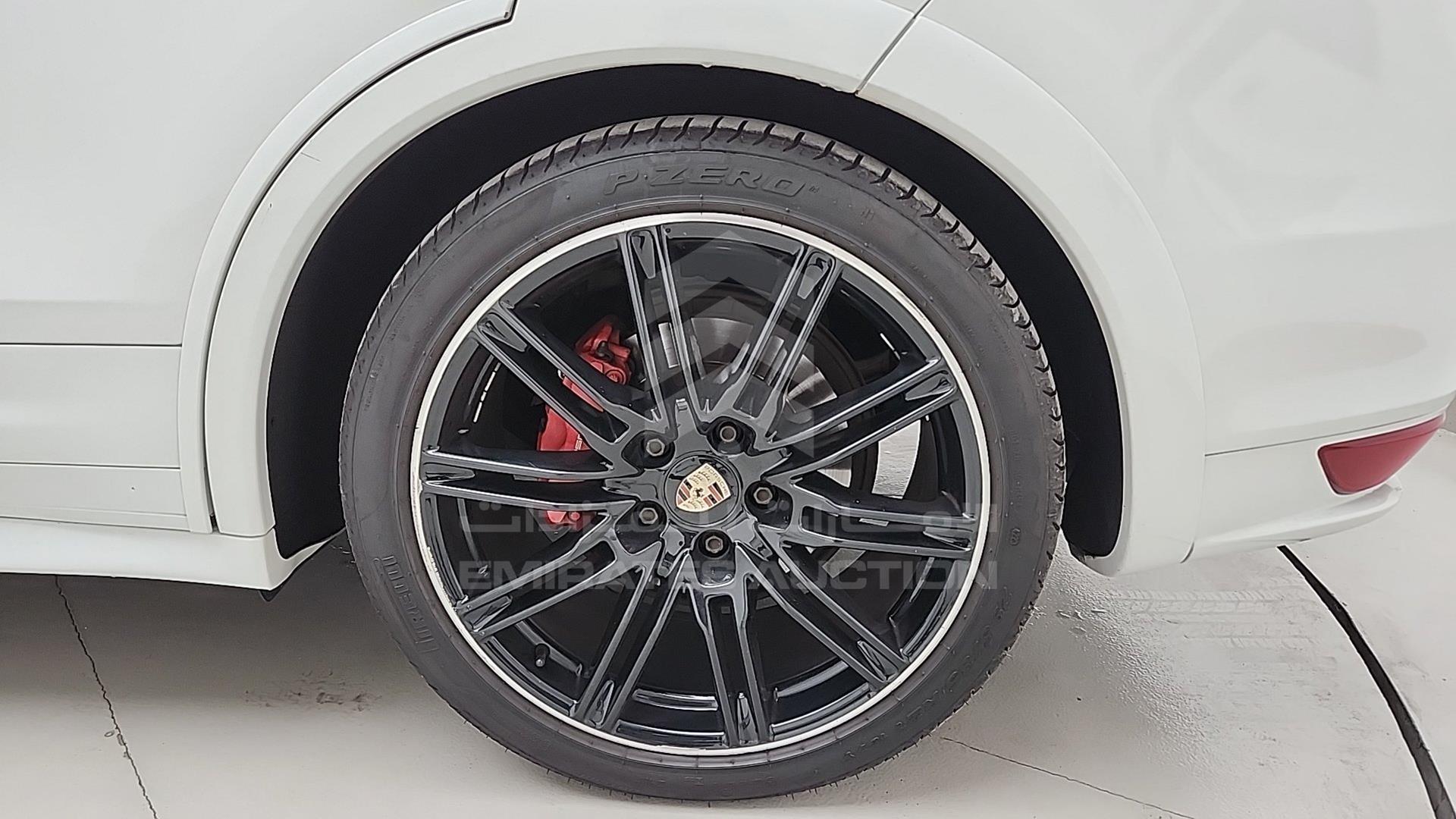 2013 PORSCHE CAYENNE VIN: WP1ZZZ92ZDLA74155